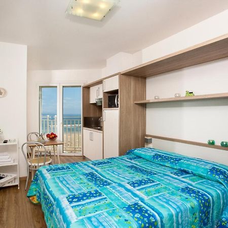 Beach Residence Габічче-Маре Екстер'єр фото