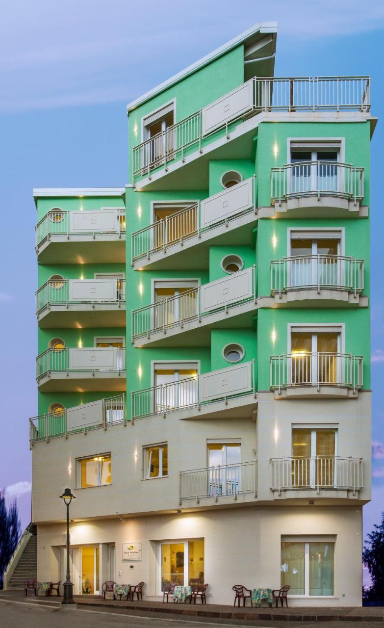 Beach Residence Габічче-Маре Екстер'єр фото